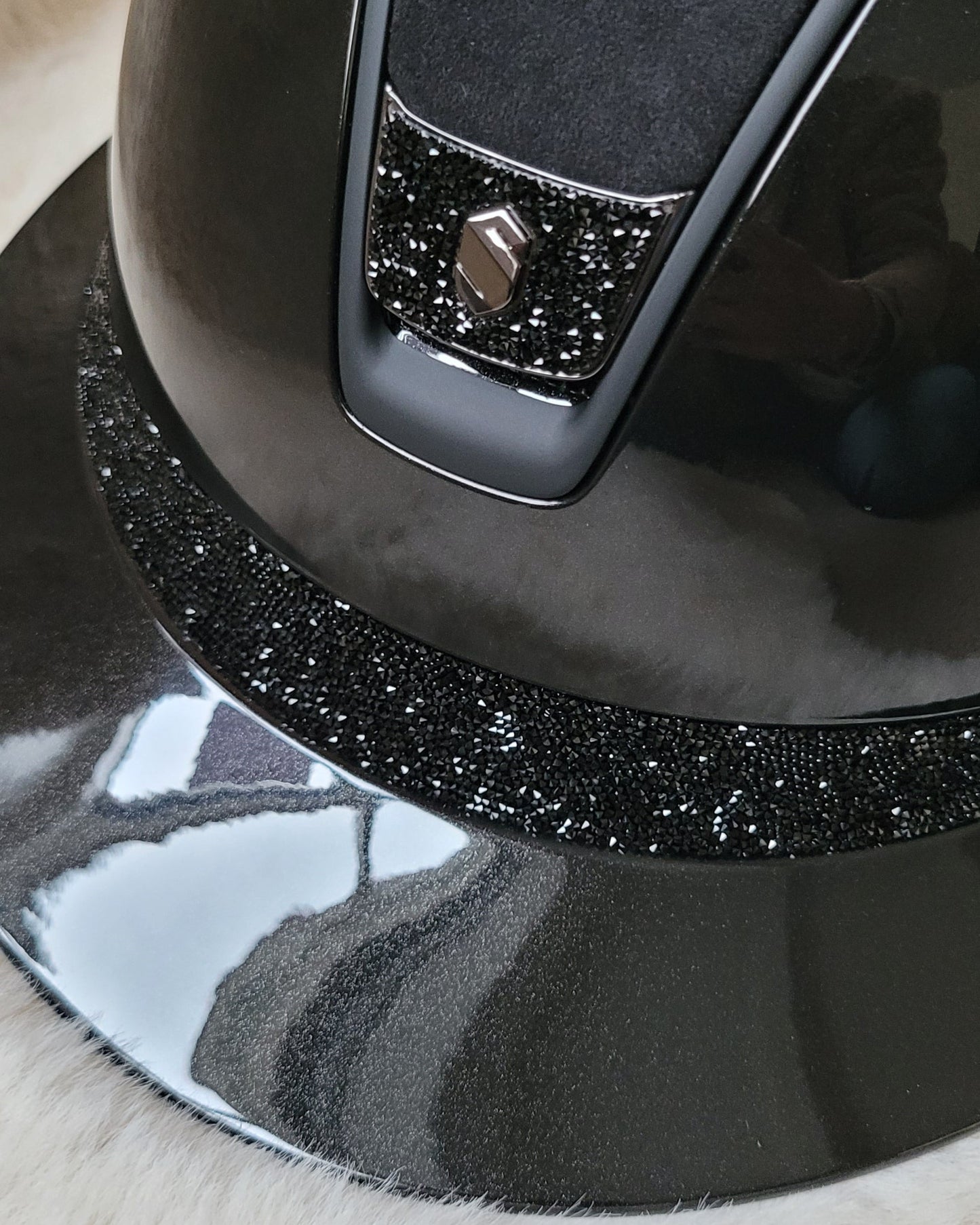 Samshield 2.0 Casque d'équitation Miss Shield Shadowglossy Ultra Fine Rock Blazon Bande frontale Noire