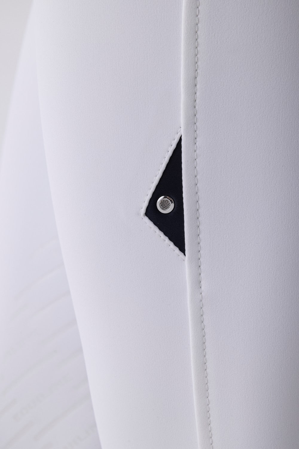 Pantalon d'équitation pour femmes Equiline avec grip aux genoux Cornek blanc